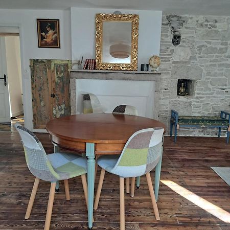 Le Logis Sereinite Annay-sur-Serein Buitenkant foto