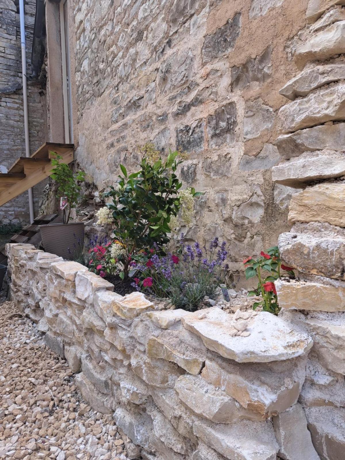 Le Logis Sereinite Annay-sur-Serein Buitenkant foto