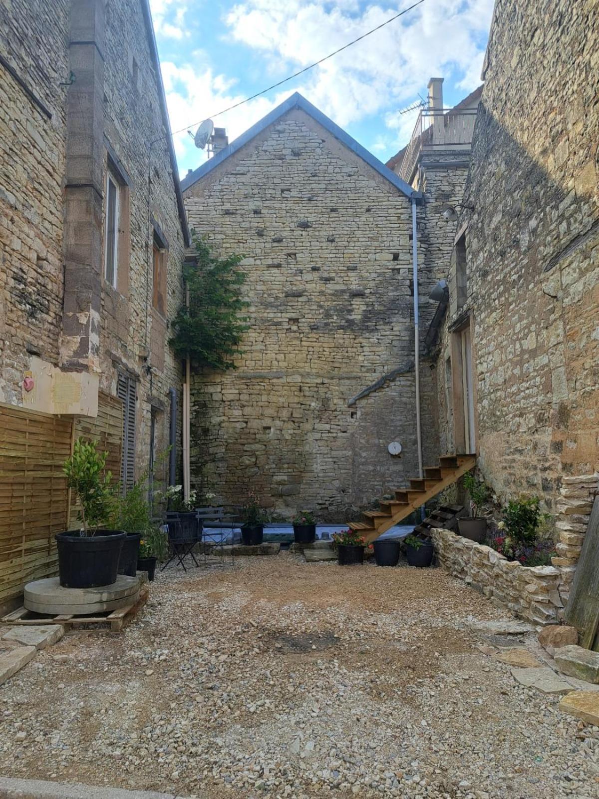 Le Logis Sereinite Annay-sur-Serein Buitenkant foto