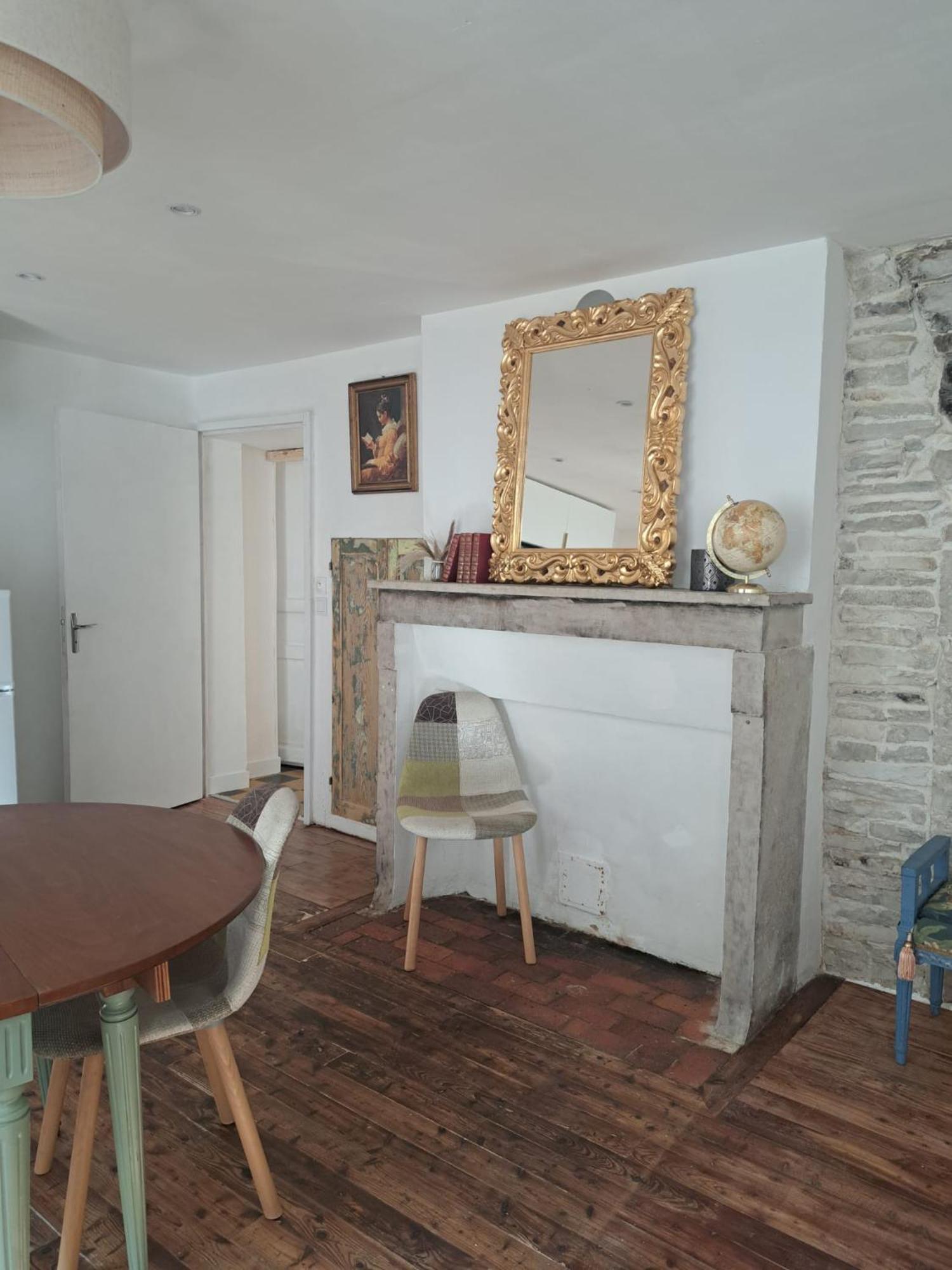 Le Logis Sereinite Annay-sur-Serein Buitenkant foto