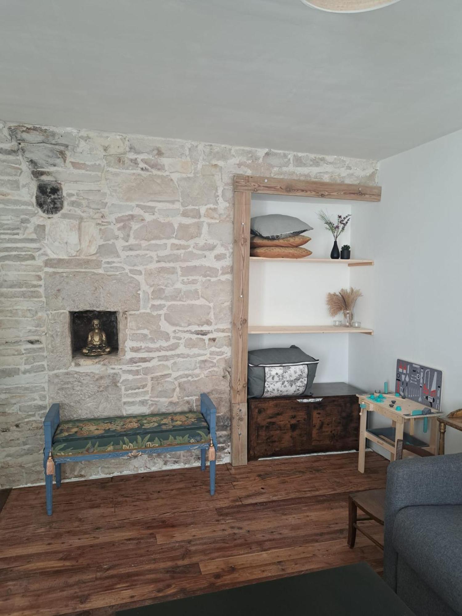 Le Logis Sereinite Annay-sur-Serein Buitenkant foto