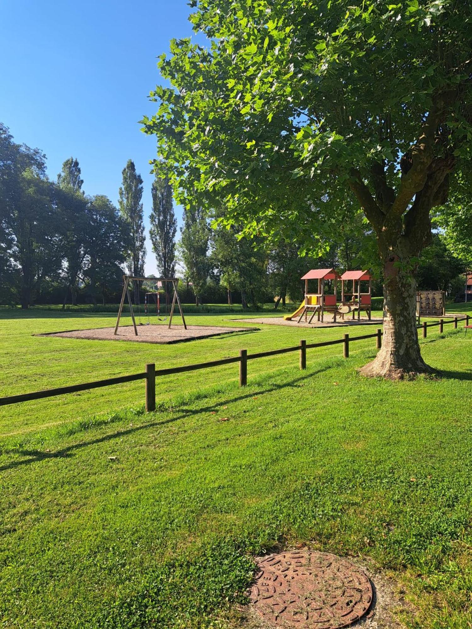 Le Logis Sereinite Annay-sur-Serein Buitenkant foto